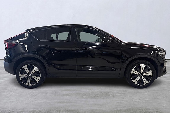Volvo C40 2 of 21