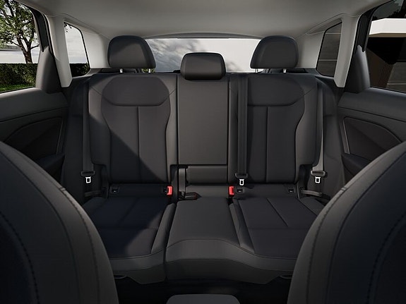 Audi Q3 7 of 8