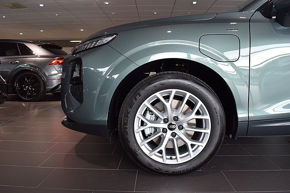 Audi Q3 4 of 10