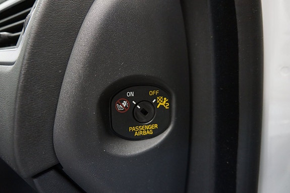 Volvo S80 16 of 28