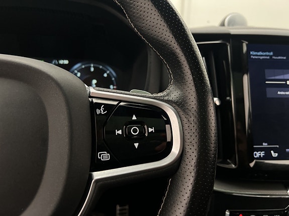 Volvo XC60 20 of 30