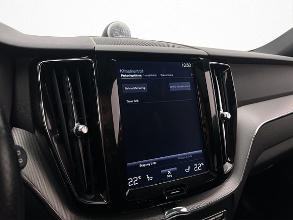Volvo XC60 27 of 30