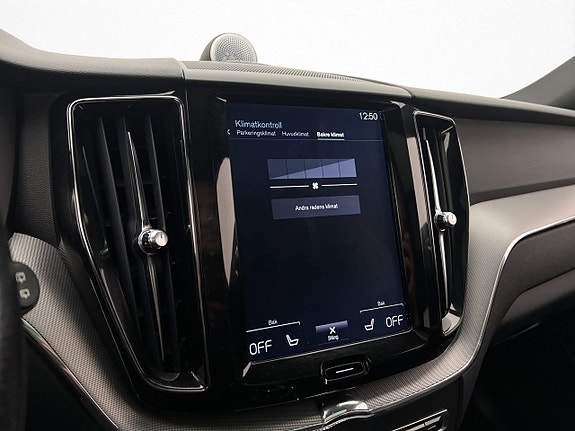 Volvo XC60 28 of 30