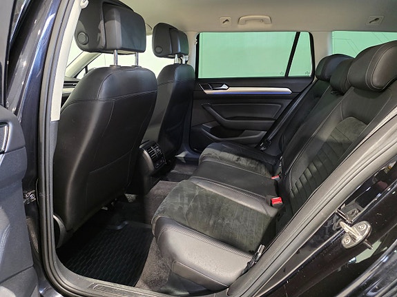 Volkswagen Passat 15 of 24