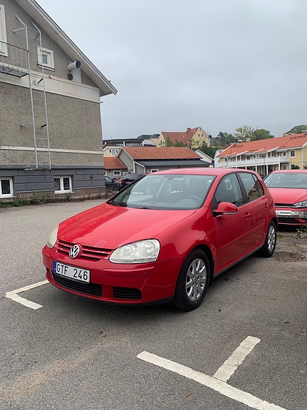 Volkswagen Golf V 3 of 6