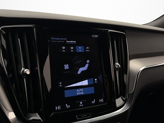 Volvo V60 24 of 30