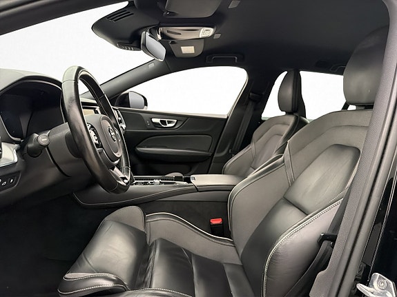 Volvo V60 12 of 30