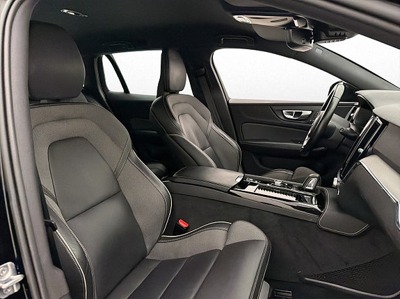 Volvo V60 10 of 30