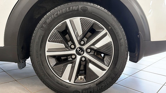 Kia Niro 8 of 26
