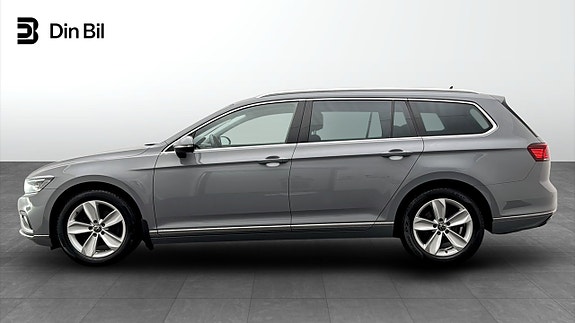 Volkswagen Passat 2 of 18