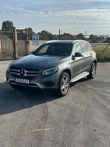 Mercedes-Benz GLC350 e 6 of 10
