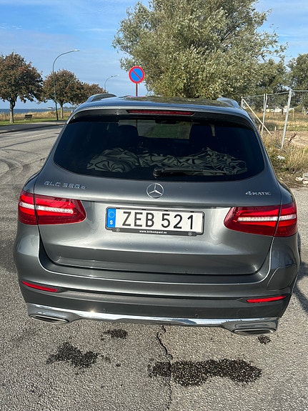 Mercedes-Benz GLC350 e 3 of 10