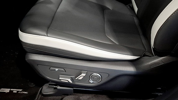 Kia EV5 11 of 12