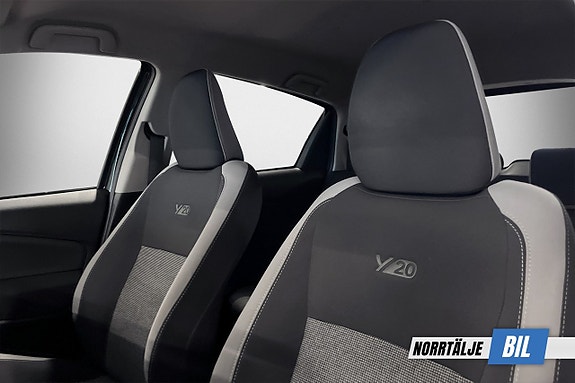 Toyota Yaris 10 of 20