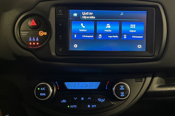 Toyota Yaris 15 of 20
