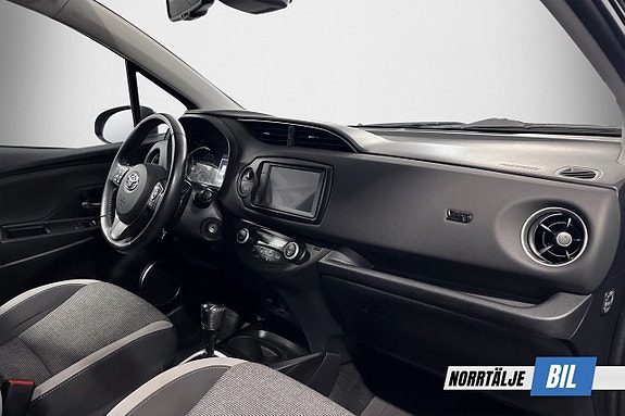 Toyota Yaris 11 of 20