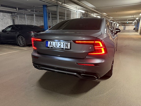 Volvo S60 11 of 30