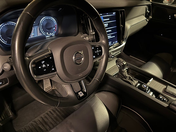 Volvo S60 22 of 30