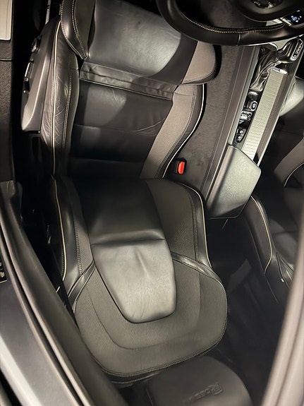 Volvo S60 26 of 30