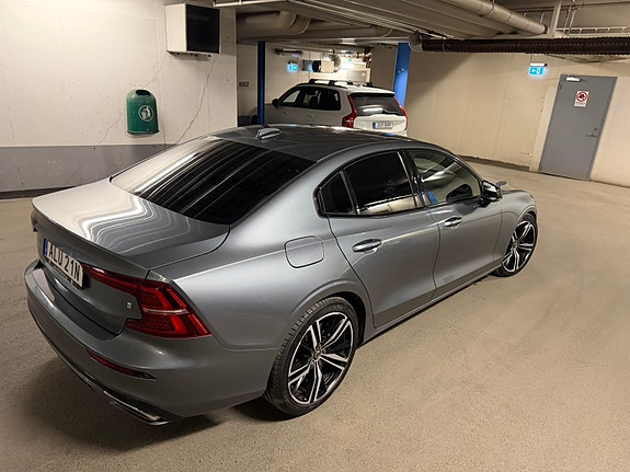 Volvo S60 4 of 30