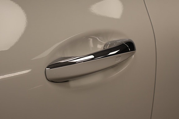 Mercedes-Benz CLA200 10 of 26