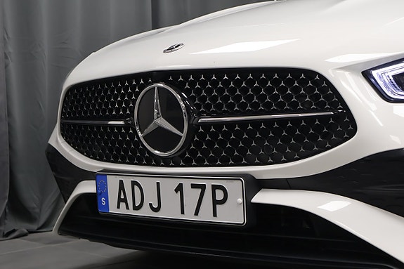 Mercedes-Benz CLA200 7 of 26