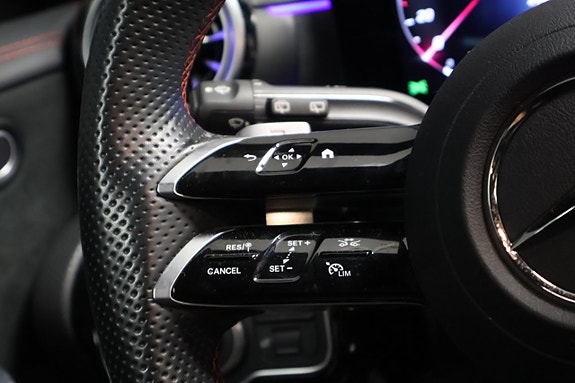 Mercedes-Benz CLA200 18 of 26