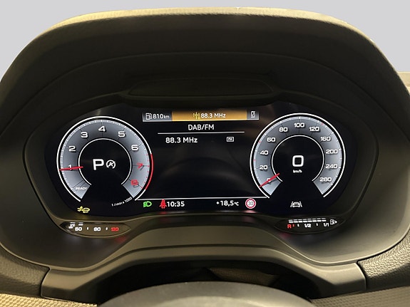 Audi Q2 11 of 18