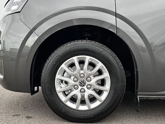 Volkswagen Transporter 9 of 12