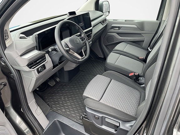 Volkswagen Transporter 8 of 12