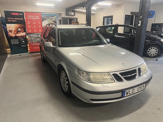 Saab 9-5 2 of 7