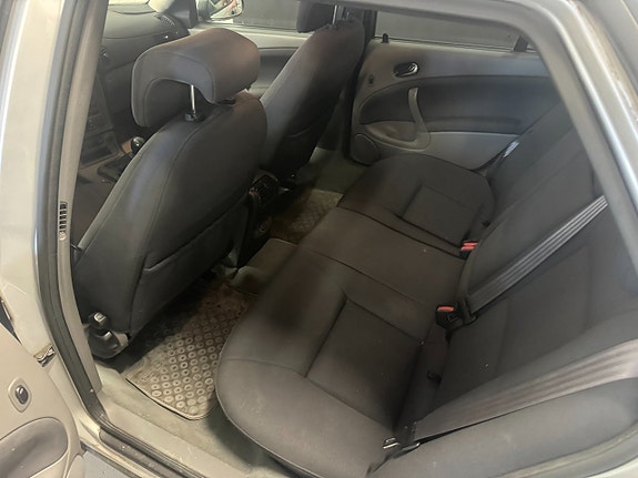 Saab 9-5 7 of 7