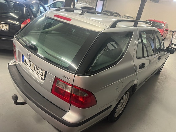Saab 9-5 4 of 7