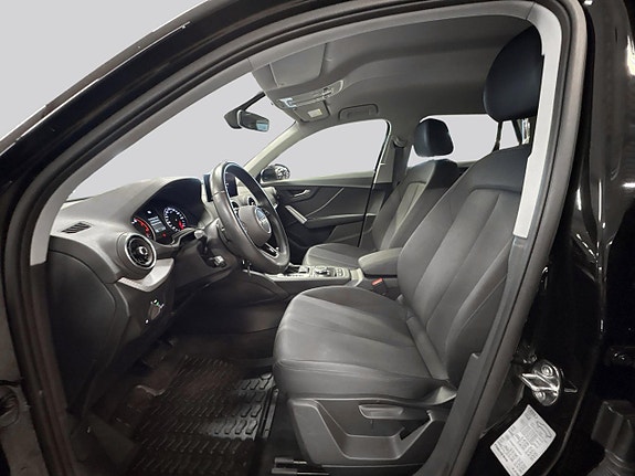 Audi Q2 8 of 16