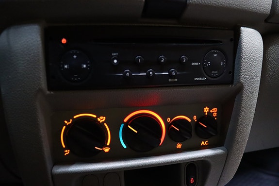 Renault Kangoo Express 20 of 26