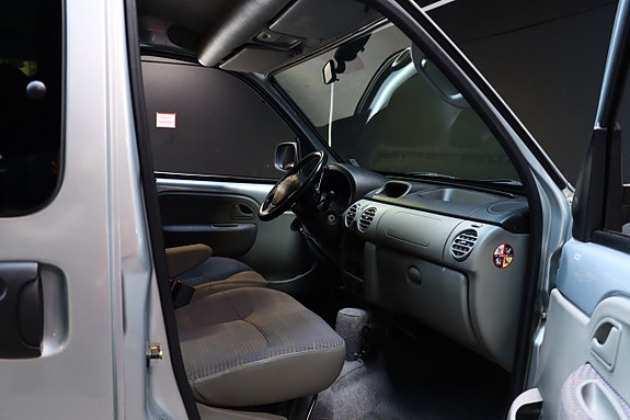 Renault Kangoo Express 10 of 26
