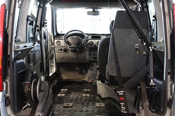 Renault Kangoo Express 25 of 26