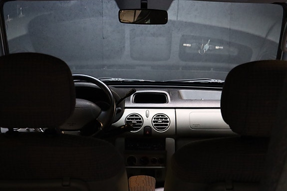 Renault Kangoo Express 16 of 26
