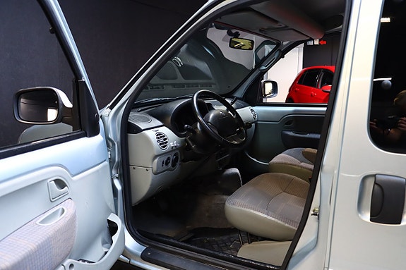 Renault Kangoo Express 8 of 26
