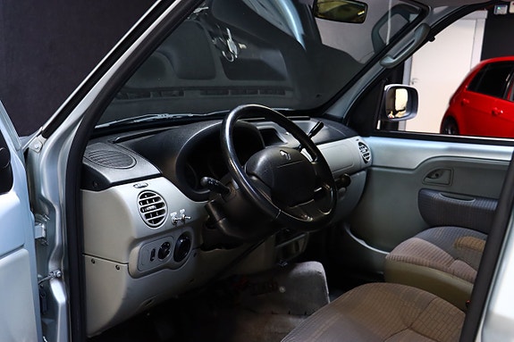 Renault Kangoo Express 9 of 26