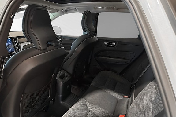 Volvo XC60 9 of 21