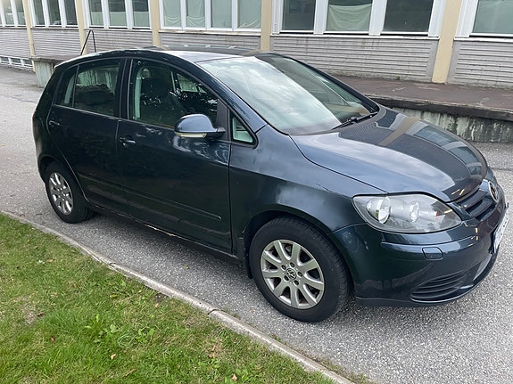 Volkswagen Golf Plus 2 of 7