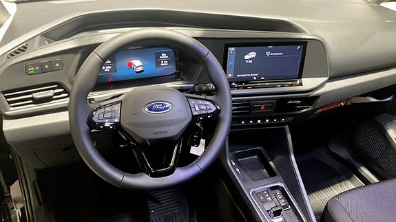 Ford Transit Connect 4 of 9