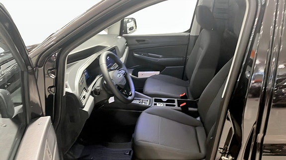 Ford Transit Connect 5 of 9