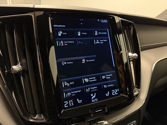 Volvo XC60 19 of 30