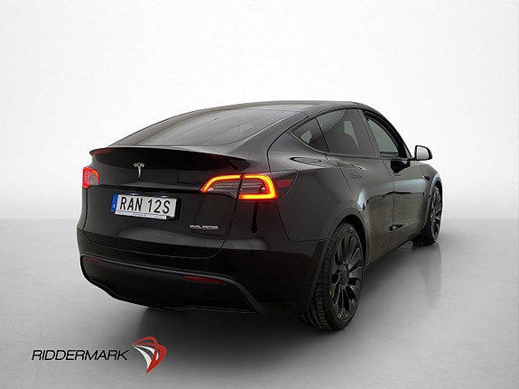 Tesla Model Y 8 of 30