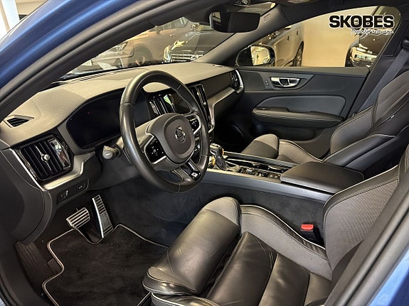 Volvo V60 7 of 26