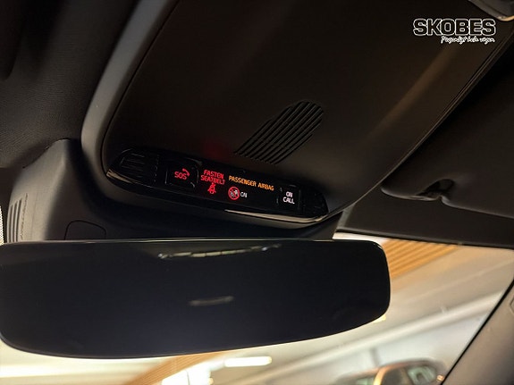 Volvo V60 25 of 26
