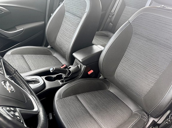 Opel Astra 4 of 15