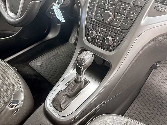 Opel Astra 11 of 15